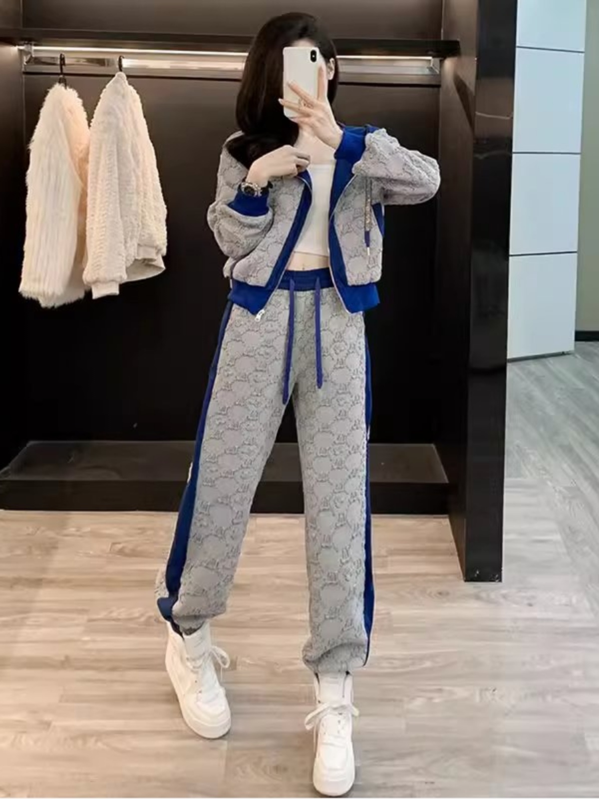 Casual Sportswear Set for Wome - огляд і ціна Street Fashion Hoodie
