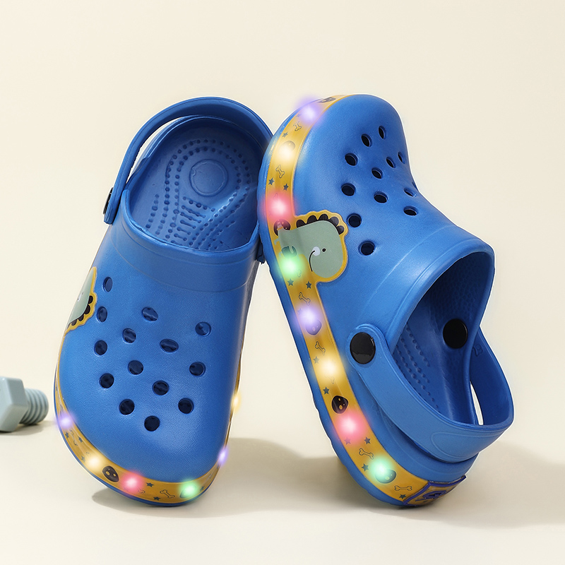 Summer Children Hole Sandals L - огляд і ціна Street Fashion Boy