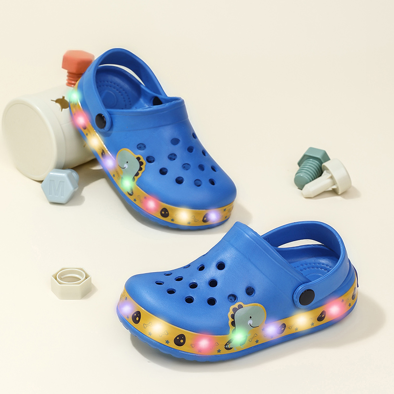 Summer Children Hole Sandals L - огляд і ціна Street Fashion Boy