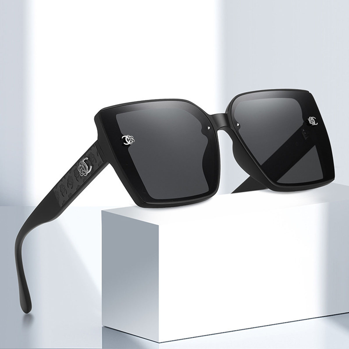 New Fashionable Sunglasses - S - огляд і ціна Street Fashion Definition