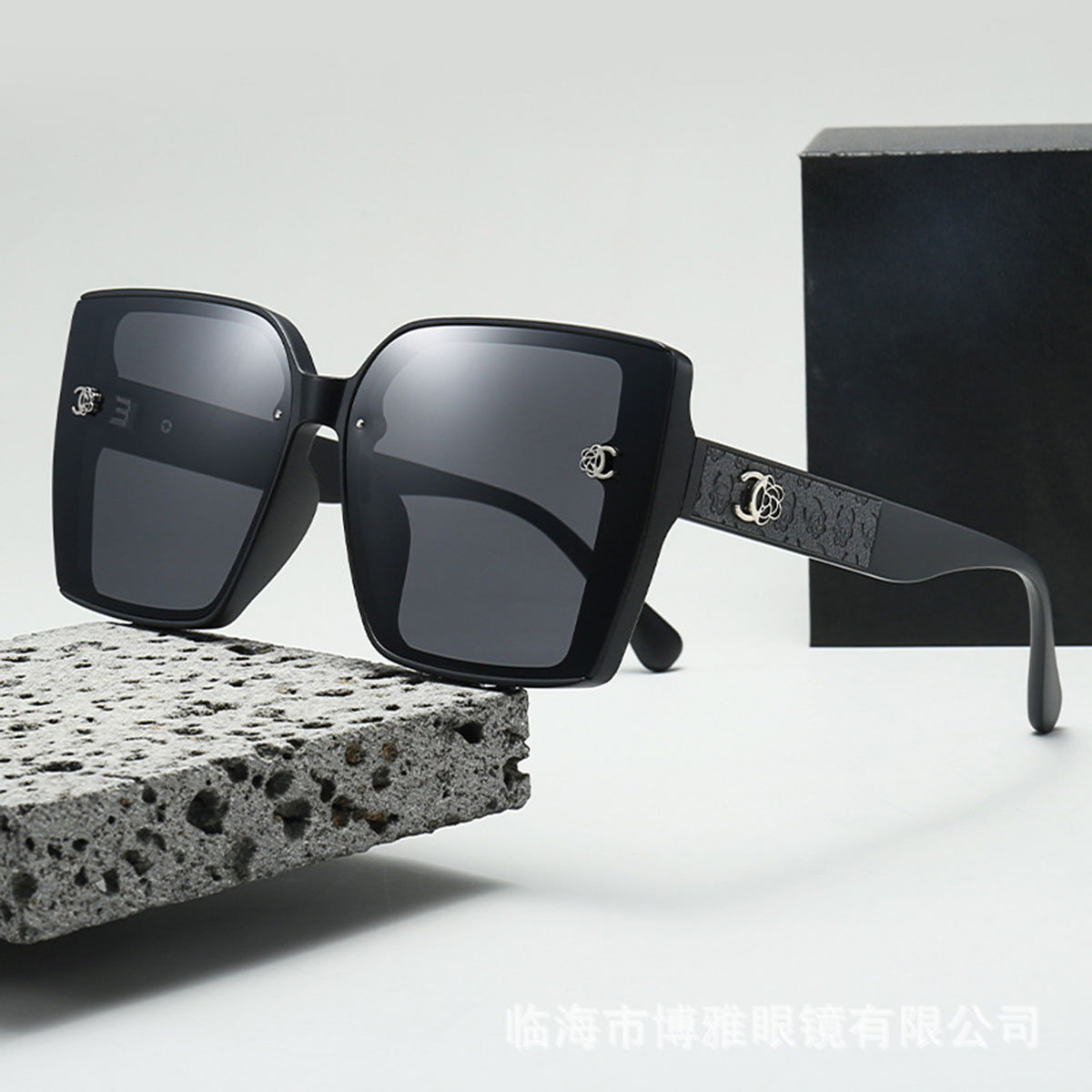 New Fashionable Sunglasses - S - огляд і ціна Street Fashion Definition