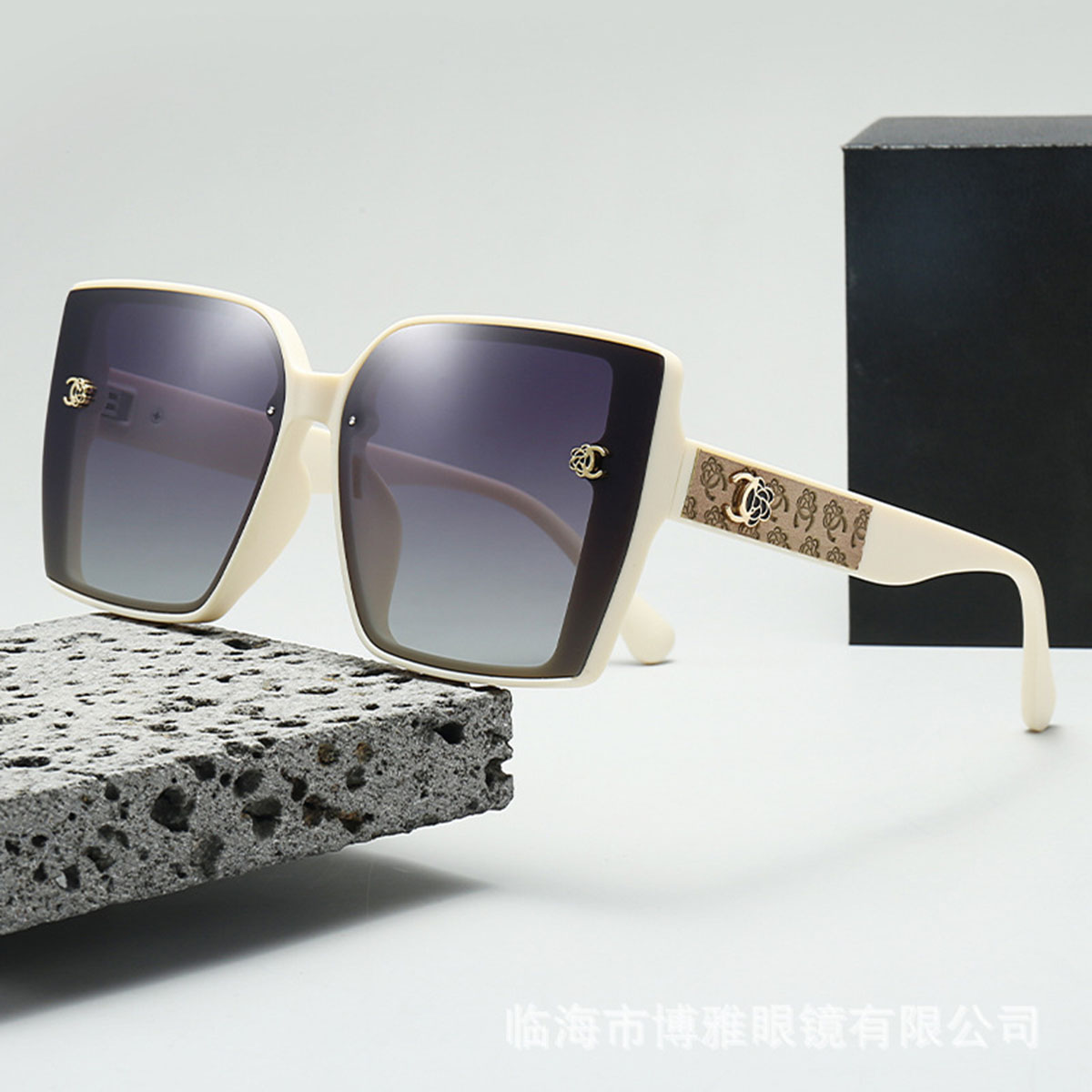 New Fashionable Sunglasses - S - огляд і ціна Street Fashion Definition